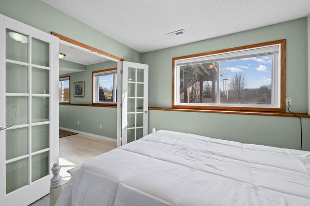 13710 Fair Oak Court, Apple Valley, MN 55124