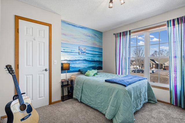 13710 Fair Oak Court, Apple Valley, MN 55124