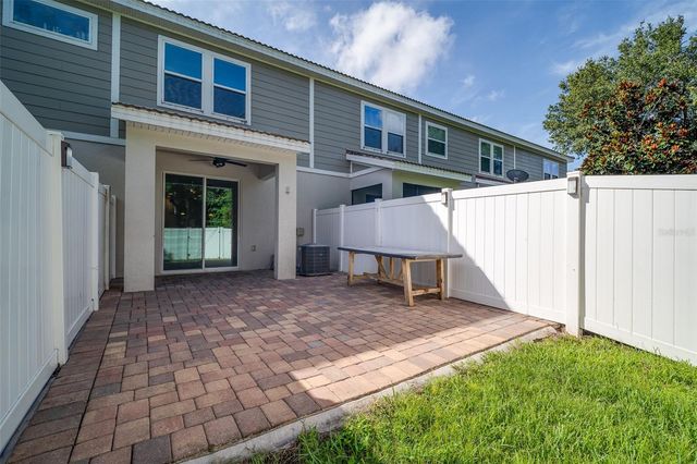 9217 SHEPTON STREET, Orlando, FL 32825