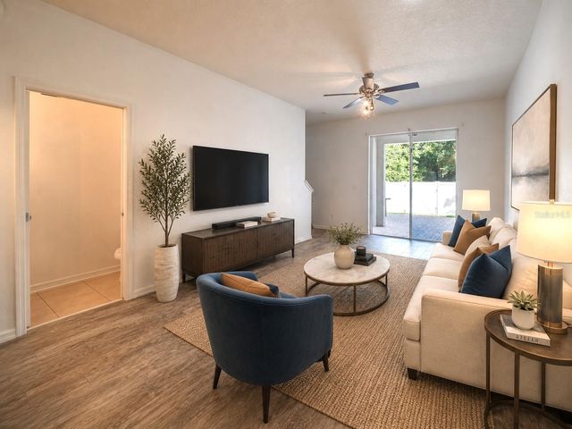 9217 SHEPTON STREET, Orlando, FL 32825