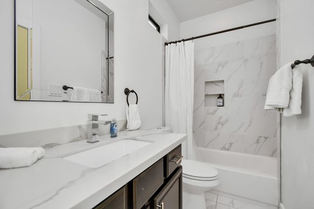 1705 Dunlavy Street A, Houston, TX 77006
