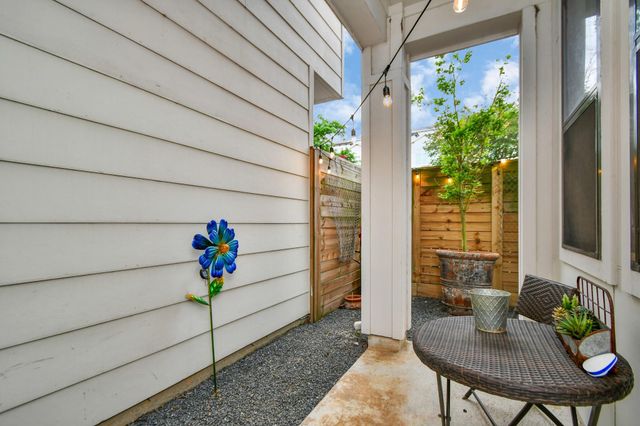 1705 Dunlavy Street A, Houston, TX 77006