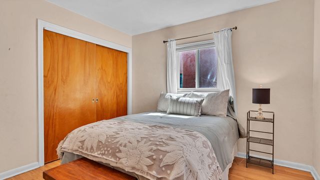 707 Richmond Drive SE, Albuquerque, NM 87106