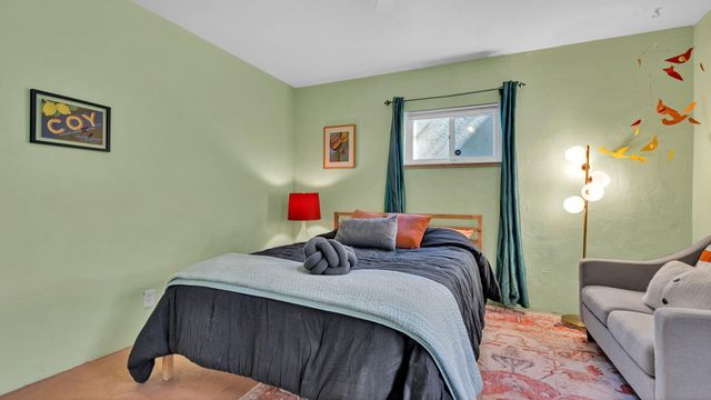 707 Richmond Drive SE, Albuquerque, NM 87106