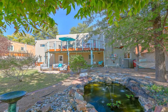 707 Richmond Drive SE, Albuquerque, NM 87106