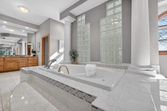 4606 Signature Drive, Middleton, WI 53562