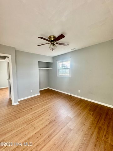 105 Yorkshire Drive, Jacksonville, NC 28546