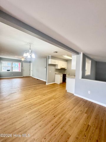 105 Yorkshire Drive, Jacksonville, NC 28546