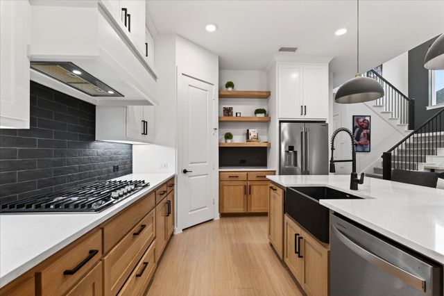 15562 Fringe Tree Road, Frisco, TX 75035