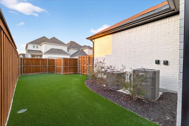 15562 Fringe Tree Road, Frisco, TX 75035