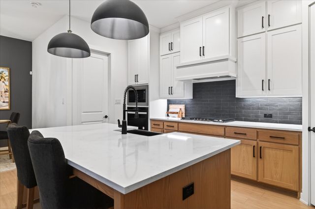 15562 Fringe Tree Road, Frisco, TX 75035