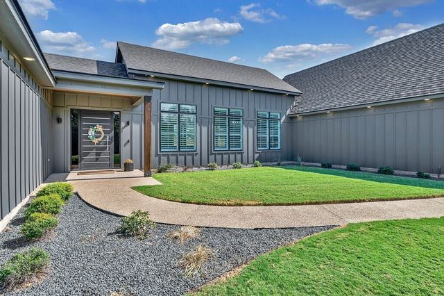 266 John Nors Road, West, TX 76691