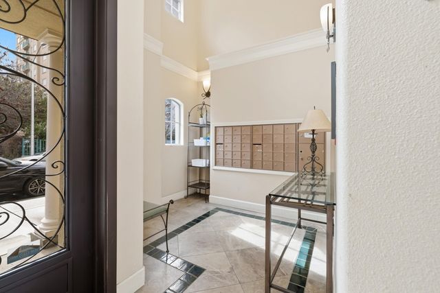 111 111 Saint Matthews Ave 304, San Mateo, CA 94401