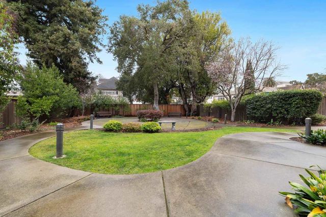 111 111 Saint Matthews Ave 304, San Mateo, CA 94401