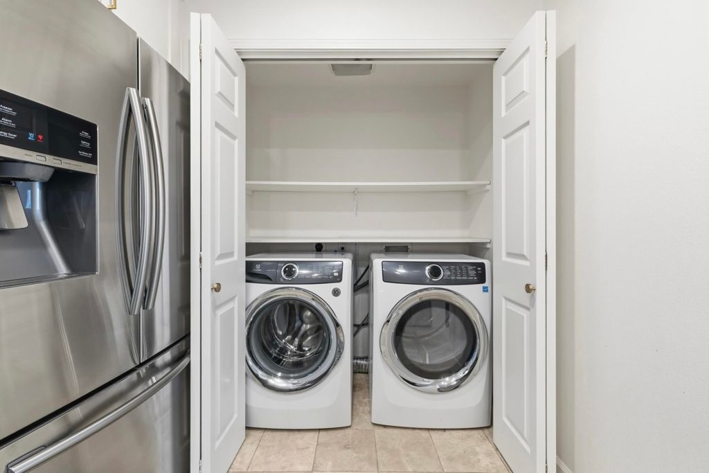 Image 10 of property listing at 111 111 Saint Matthews Ave 304, San Mateo, CA 94401