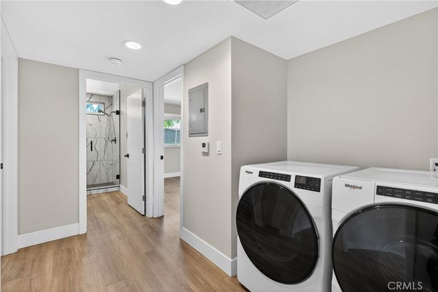 8416 Burnet Avenue 7, North Hills, CA 91343