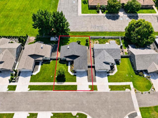 14004 E Sanson Ave, Spokane Valley, WA 99216