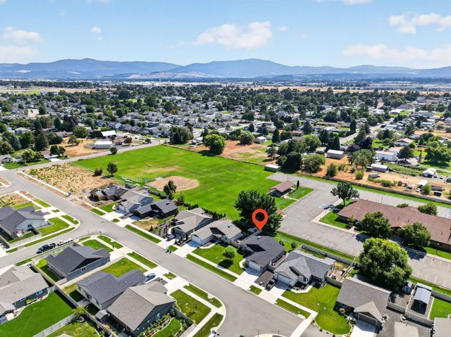 14004 E Sanson Ave, Spokane Valley, WA 99216