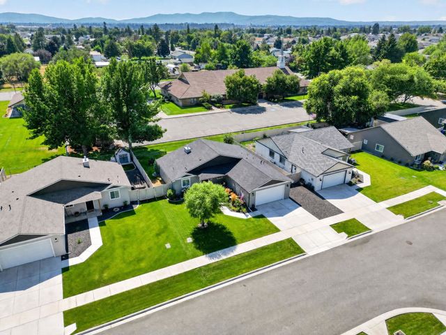 14004 E Sanson Ave, Spokane Valley, WA 99216