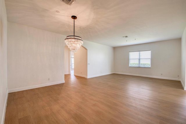 172 Manor Circle, Jupiter, FL 33458