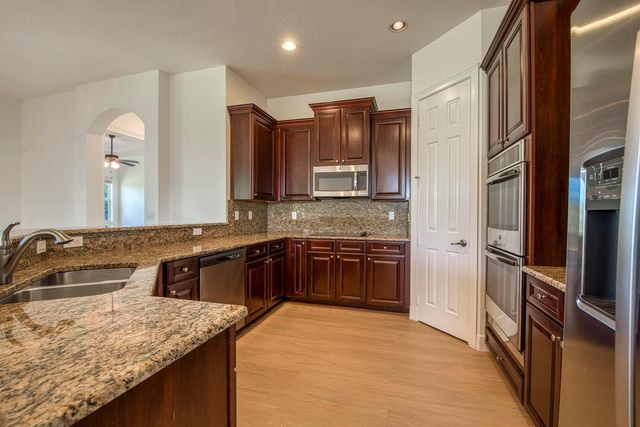 172 Manor Circle, Jupiter, FL 33458