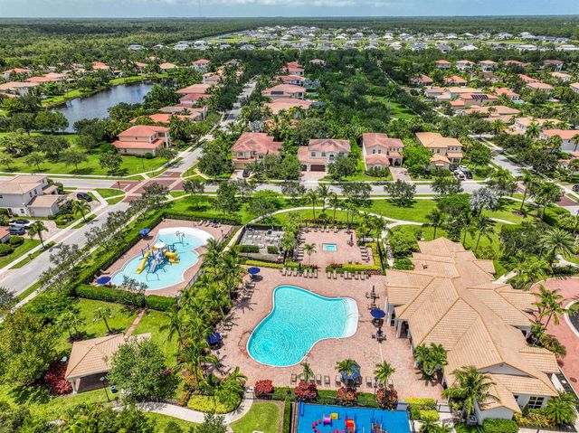 172 Manor Circle, Jupiter, FL 33458