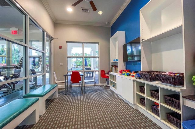 172 Manor Circle, Jupiter, FL 33458