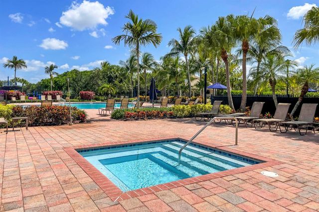 172 Manor Circle, Jupiter, FL 33458