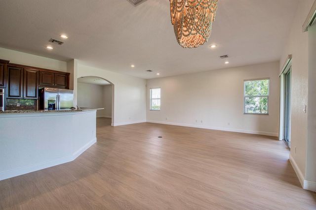 172 Manor Circle, Jupiter, FL 33458
