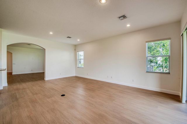 172 Manor Circle, Jupiter, FL 33458