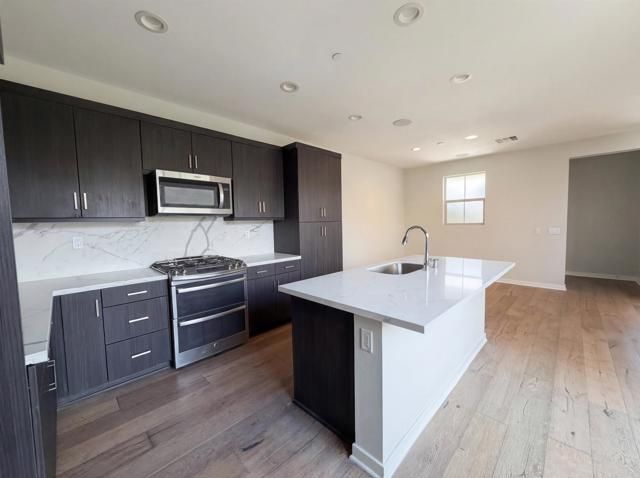 951 Camino Aldea, Chula Vista, CA 91913