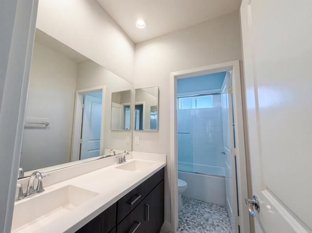 951 Camino Aldea, Chula Vista, CA 91913