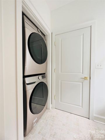 671 N Alexander Street, Charlotte, NC 28202