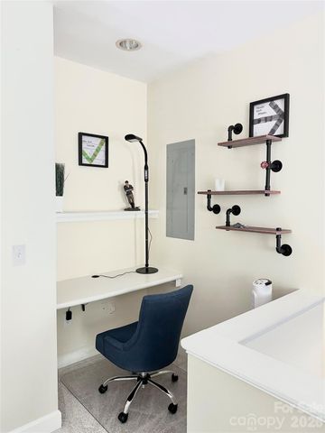 671 N Alexander Street, Charlotte, NC 28202