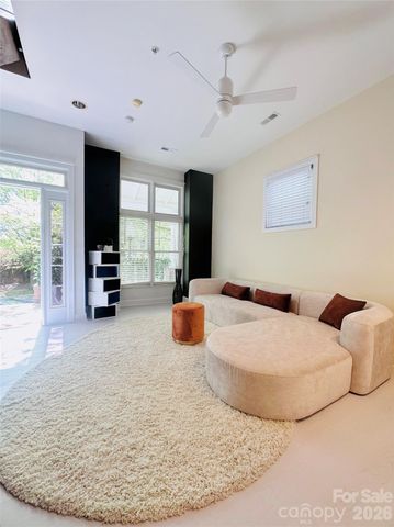 671 N Alexander Street, Charlotte, NC 28202