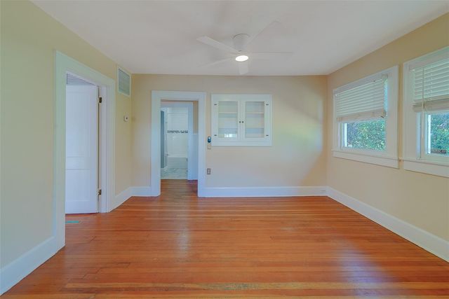 4642 7TH AVENUE N, St Petersburg, FL 33713