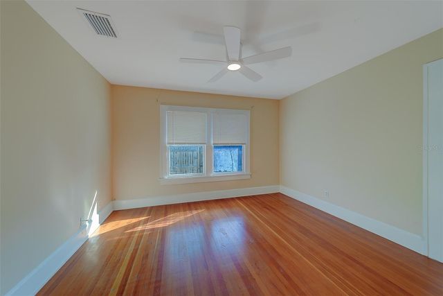 4642 7TH AVENUE N, St Petersburg, FL 33713