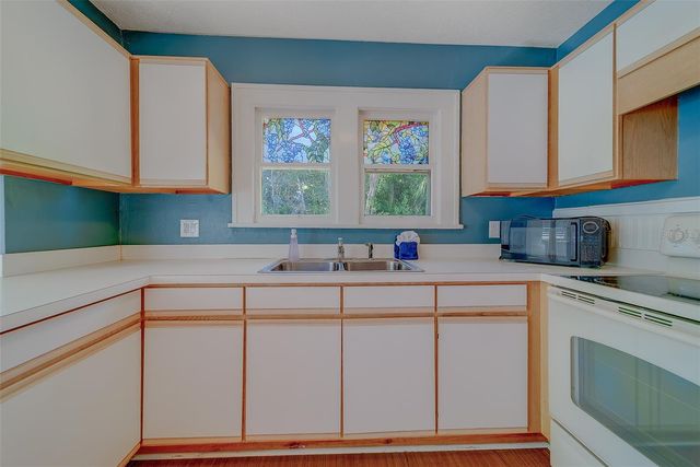 4642 7TH AVENUE N, St Petersburg, FL 33713