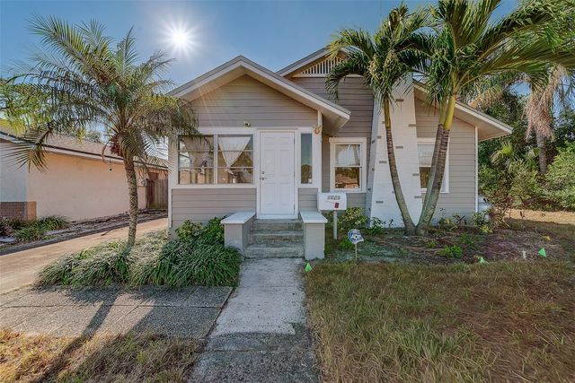 4642 7TH AVENUE N, St Petersburg, FL 33713