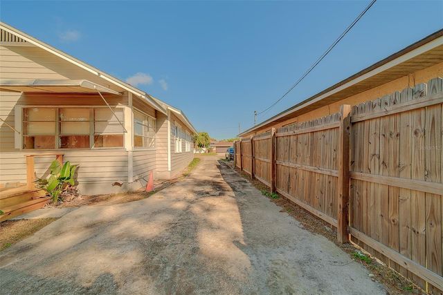 4642 7TH AVENUE N, St Petersburg, FL 33713