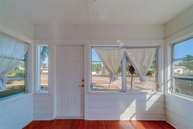 4642 7TH AVENUE N, St Petersburg, FL 33713