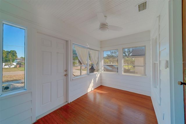 4642 7TH AVENUE N, St Petersburg, FL 33713