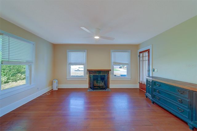 4642 7TH AVENUE N, St Petersburg, FL 33713