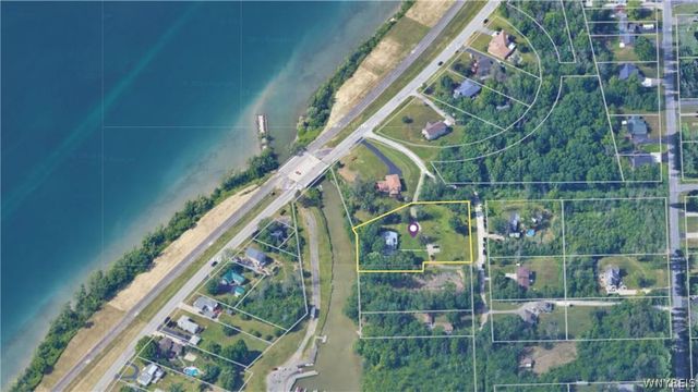 3179 West River Road, Grand Island, NY 14072