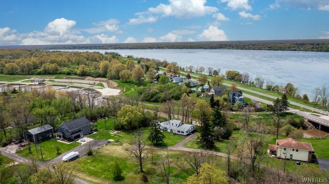 3179 West River Road, Grand Island, NY 14072