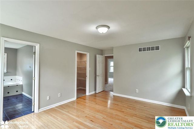 1680 Deer Path Road, Forks Twp, PA 18040