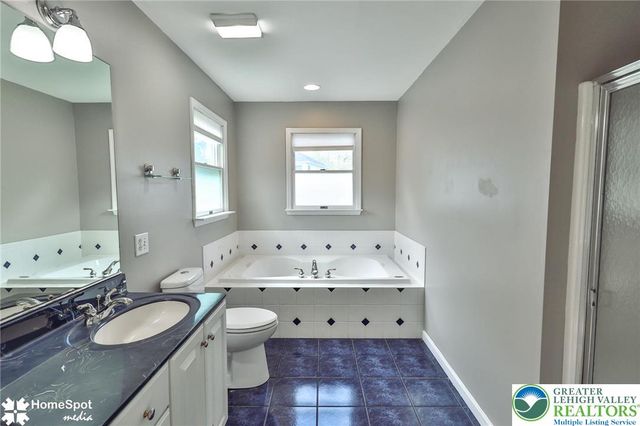1680 Deer Path Road, Forks Twp, PA 18040