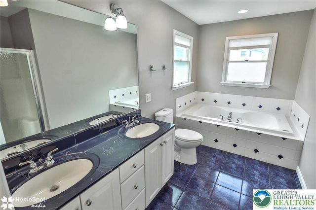 1680 Deer Path Road, Forks Twp, PA 18040