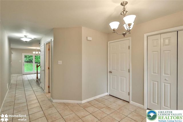 1680 Deer Path Road, Forks Twp, PA 18040