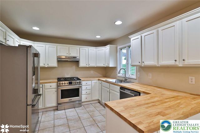 1680 Deer Path Road, Forks Twp, PA 18040